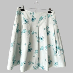 Banana Republic Pure  Silk Floral A-Line Pleated Knee-Length Skirt